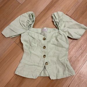 Crop too from aritzia